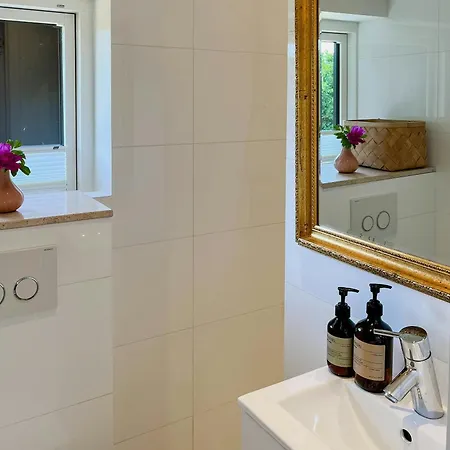 Light And Simplicity Near Saksild בית נופש אודר