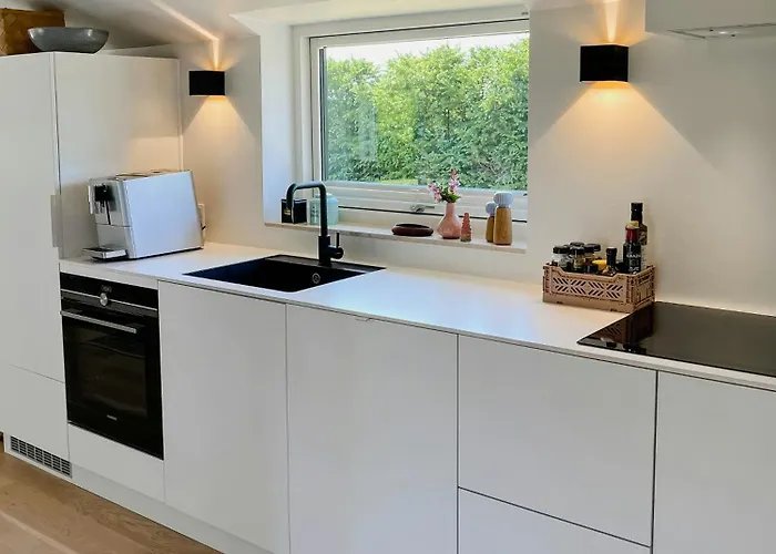 Light And Simplicity Near Saksild Feriehus *